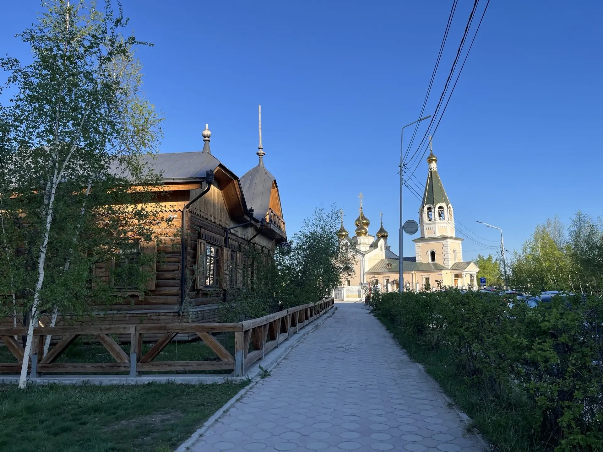 Около банка Якутск